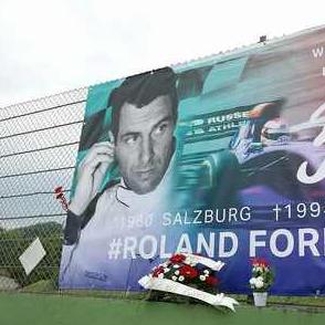 「F1は1日たりとも忘れることはない」 セナ、ラッツェンバーガーを失ったイモラの悲劇から30年。各国メディアが様々な角度から再脚光