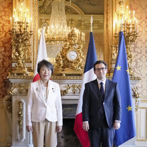 日仏外相、安保協力深化で一致　パリで会談、対ロ制裁など確認