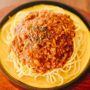 路面とスパゲッティの“ロメスパ専門店”掲げる…名古屋・中区『スパゲッティの森』並でも500gと量たっぷり