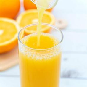 オレンジジュースの品薄は回復する?　天候不順と歴史的な円安で先行き不透明なオレンジ事情を専門家が解説