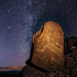 それは「奇跡のような贈り物」、古代の北米先住民が岩や大地に刻んだ謎多き芸術作品たち