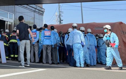 高校生が食中毒か　仙台の宿泊施設から13人搬送