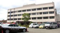 自宅で4歳の息子の首を絞めた疑い　30代母親を逮捕=静岡県富士市