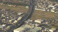 東名高速下りで乗用車2台が横転　1人軽傷　一時7kmの渋滞に　神奈川・大和市