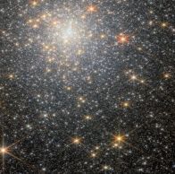 きらびやかな球状星団の輝き　ウェッブ宇宙望遠鏡が観測した「NGC 6440」