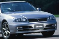 「GT‐R」じゃない方の「スカイライン」が面白い！ 日産の「FR＋直列6気筒」の伝統と魅力を再発見