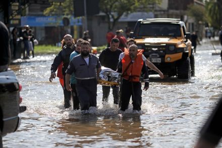 ブラジル南部洪水、死者78人に 100人超が不明