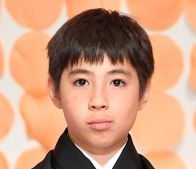 １１歳歌舞伎俳優・尾上眞秀がセレモニアルピッチで見事なノーバン投球　大好きなロッテ安田の背番号「５」　母は寺島しのぶ