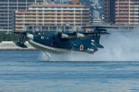 日本が誇る救難飛行艇が存続危機　水陸両用「生産国有化」主張も