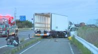 トラックなど３台絡む事故で２人死亡　群馬・伊勢崎市