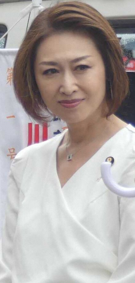 三原じゅん子氏　尚弥vsネリの観戦ファッションが話題「先生、キマってます」「姐さんと呼ばせて」