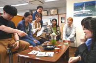 東大「緑茶愛好会」と掛川・大塚製茶がタッグ　地元産新茶で商品開発、学園祭で販売へ