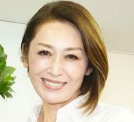 井上尚弥VSネリ観戦の三原じゅん子参院議員がキメファッションで存在感…大物２人と３ショット