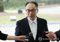 尹大統領夫人の高級バッグ疑惑　「厳正に捜査」＝韓国検事総長