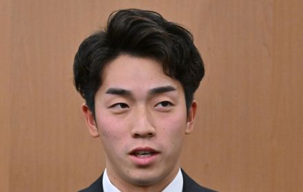 「落差はプロでもトップクラス」広島ドラ1右腕がベール、初登板でいきなり被弾も宝刀フォーク冴え5奪三振　ファン「めちゃくちゃえぐくね」「コマンド高い」