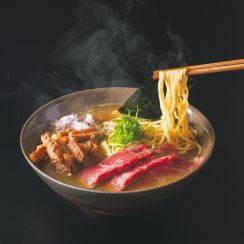 海外の客から「一杯5000円出すから出店してほしい」 夢で亡き父が食べていたラーメンがベースの『Dad’s Ramen 夢にでてきた中華そば』