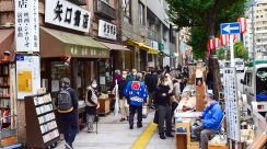 明治維新からネット社会へ―古書の街・神保町はどう生き残ってきたのか