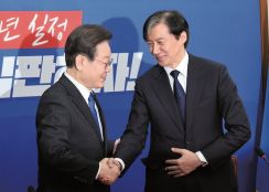 「総選挙大勝」韓国進歩派にそれでも走る深い断層線