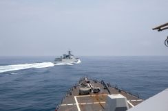 米ミサイル駆逐艦が台湾海峡航行、中国は警告