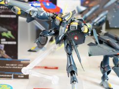 ＜マクロス7＞VF-22S シュトゥルムフォーゲルII（ガムリン木崎機）がプラモに　3段変形も