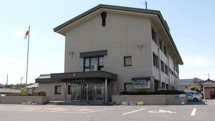 軽乗用車が土手下に転落　運転していた男性が死亡【岡山】