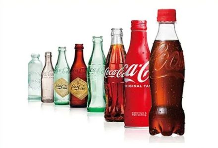 「コカ・コーラは瓶が美味しいと思う」容器によって味が違う？おいしく飲むには？　メーカーに聞いてみた