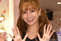 “伝説のキャバ嬢”愛沢えみり、整形遍歴＆すっぴんビフォーアフター公開「アプデされてる」「可愛い」の声