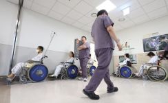 「医療の空白」を海外医師免許取得者で穴埋め…韓国政府が規制緩和推進の方針　医学部定員増問題