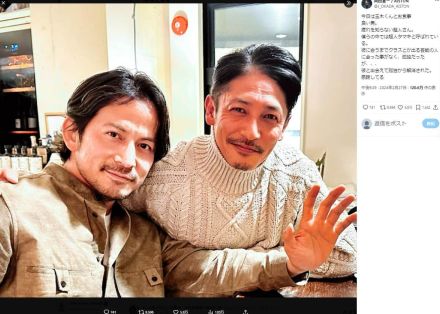 「まるで映画のワンシーン」　被写体・岡田准一、撮影・玉木宏のモノクロ写真に反響