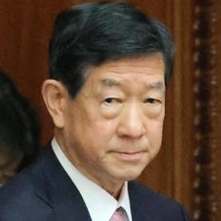 「泣きたいのは被害者の方だよ」伊藤環境相　水俣病懇談会“マイクオフ”を涙の謝罪も止まぬ批判