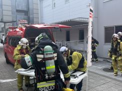 【速報】静岡駅の駅ビルで白煙騒ぎ…消防車が多数駆けつけ周囲は騒然　ケガ人おらず列車の運行に支障なし