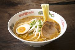 「札幌市で人気の味噌ラーメン」ランキング！　2位は中央区にある「究極の地産地消ラーメン」ともいわれる「弟子屈ラーメン横丁店」、1位は？【2024年5月版】