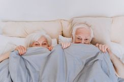 高齢者に「性感染症」が拡大、シニア世代のセックスをタブー視せず対策は急務に