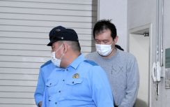 被害女性、背中にも刺し傷　逃げる女性を数十メートル追う　新宿殺人