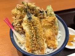 【初夏を告げる“国産”海鮮天丼】ほたるいかのかき揚げが絶品……！贅沢過ぎる「天丼てんや」の季節限定丼をグルメ系ライターが実食レポート