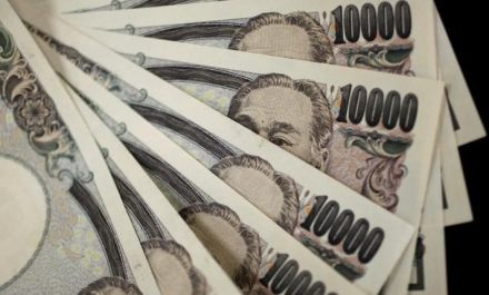 経常黒字が過去最大25兆円超、増える投資収益　国内に還流せず