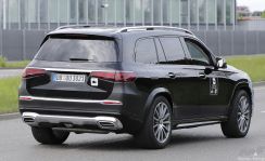 ハイパースクリーン初搭載へ！メルセデス最高級SUV「マイバッハGLS」大幅改良でPHEV投入なるか