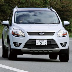 フォード Kugaの335万円からという価格設定に驚き、オンロードのドライビングダイナミクスに感心した【10年ひと昔の新車】