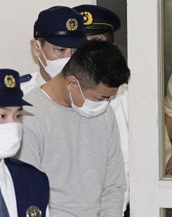 殺人容疑で仲介役の男、再逮捕　25歳、栃木・那須夫婦遺体事件