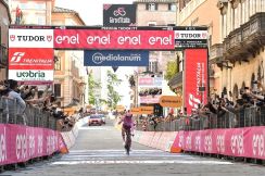 【ジロ・デ・イタリア2024 レースレポート：第7ステージ】ポガチャルが登坂タイムトライアルで完勝、7日目にしてジロを完全制圧か。「ポジティブな意味で、今日の自分の走りには少し驚いている」