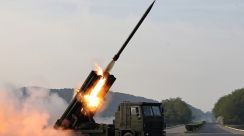 北朝鮮 240mm新型放射砲配備へ…金正恩氏が視察　韓国首都圏狙ったものか