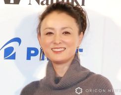 国生さゆり『呪術廻戦』推しは五条悟　anan表紙号を大切に保管「尊い」