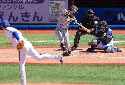 【阪神】強風横浜スタジアムでラッキーポテンヒット　近本光司が遊撃と左翼の間に２点適時二塁打