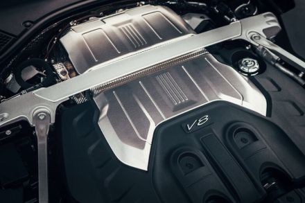 ベントレー、V8ツインターボエンジンの生産を終了へ…電動化を加速