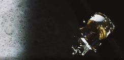 中国、月探査機「嫦娥6号」の月周回軌道投入に成功
