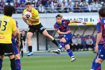 松木スーパーボレーに犬飼スーパーミドル…大量6ゴールが生まれたFC東京と柏の一戦はドローで決着