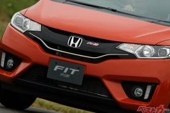 ホンダの名機[VTEC]搭載!! しかも中古車は破格の60万円! フィットRSは走りがハンパなく良かった!!!!