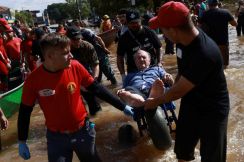 ブラジルの水害、死者120人超　湖が氾濫し大洪水　被害拡大の懸念