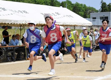 暑さの中、運動会　福島県内でシーズン迎える