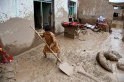 アフガン、洪水で300人超死亡 WFP発表